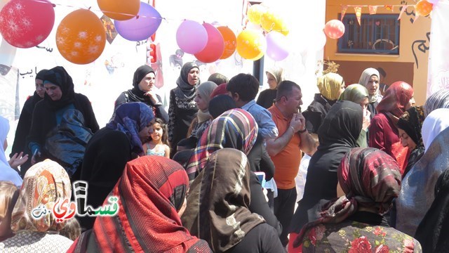 كفرقاسم – فيديو: بساتين الامل, السلام , والمحبة تحتفل بعيد الام على انغام عمو انس وجوقته ..